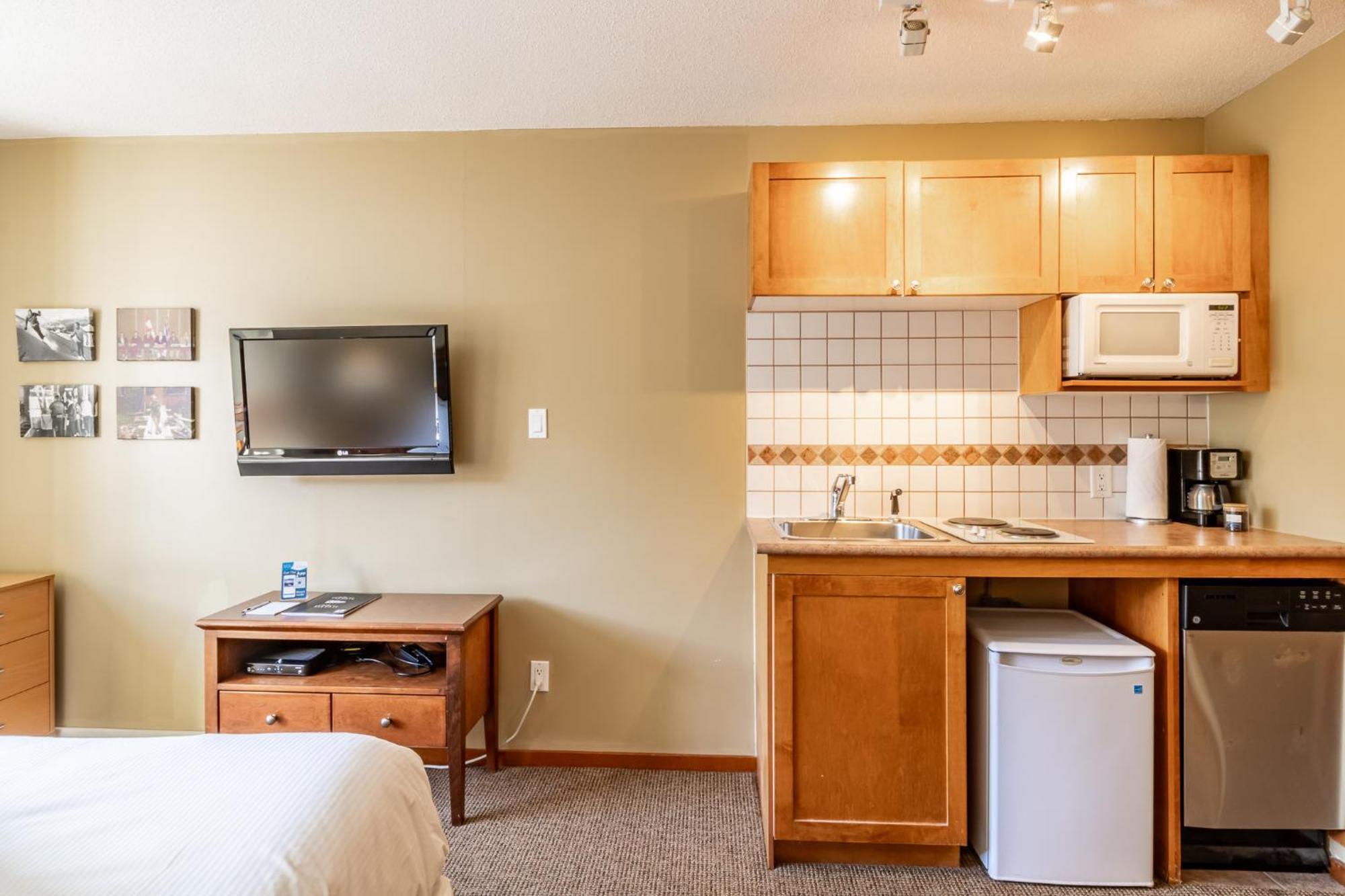 Cascade By Elevate Vacations Apartment Whistler Exterior photo