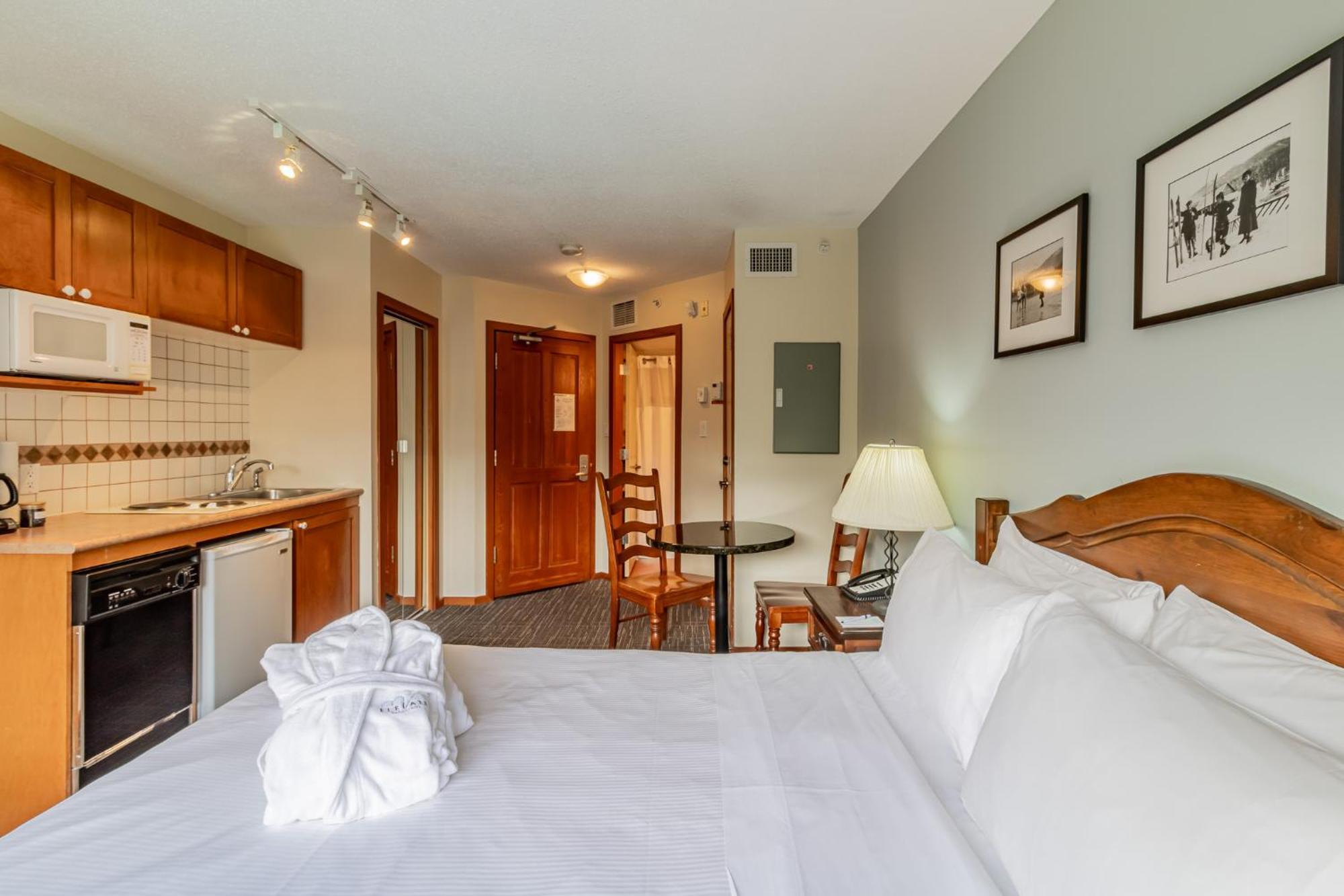 Cascade By Elevate Vacations Apartment Whistler Exterior photo