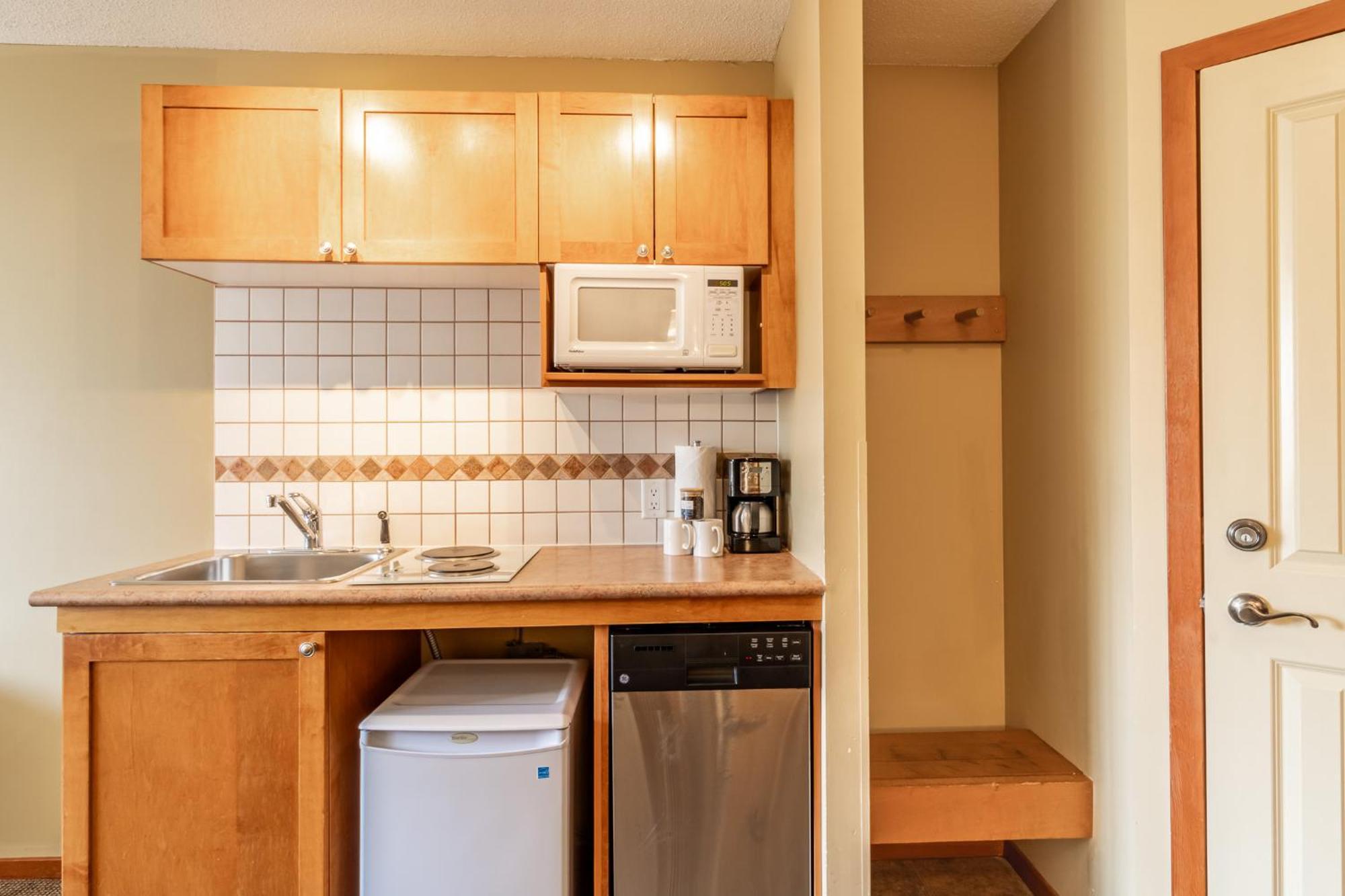Cascade By Elevate Vacations Apartment Whistler Exterior photo