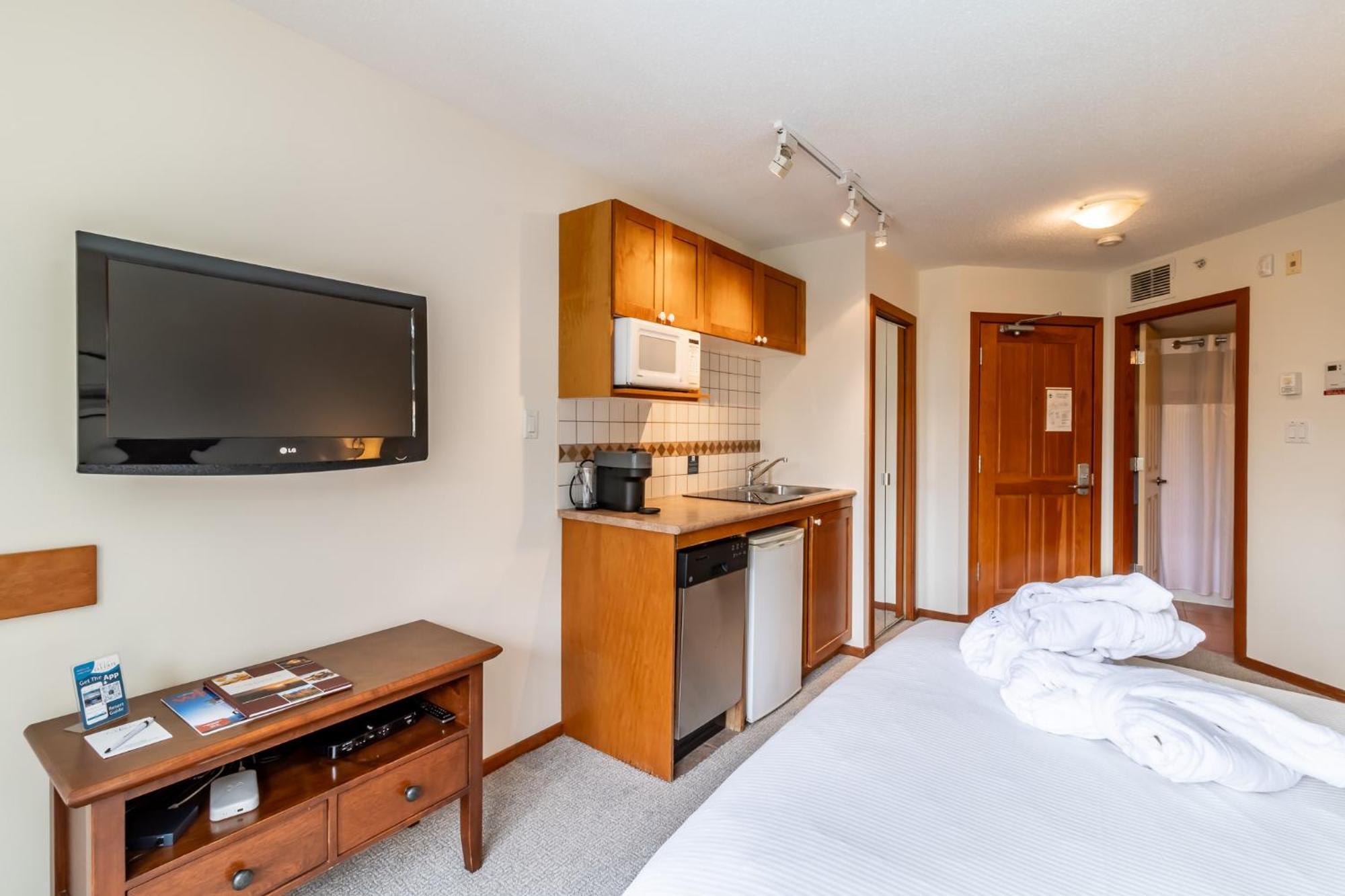 Cascade By Elevate Vacations Apartment Whistler Exterior photo