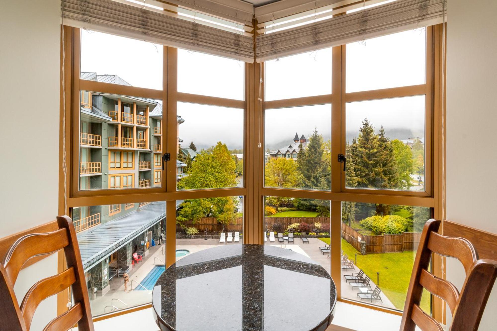 Cascade By Elevate Vacations Apartment Whistler Exterior photo