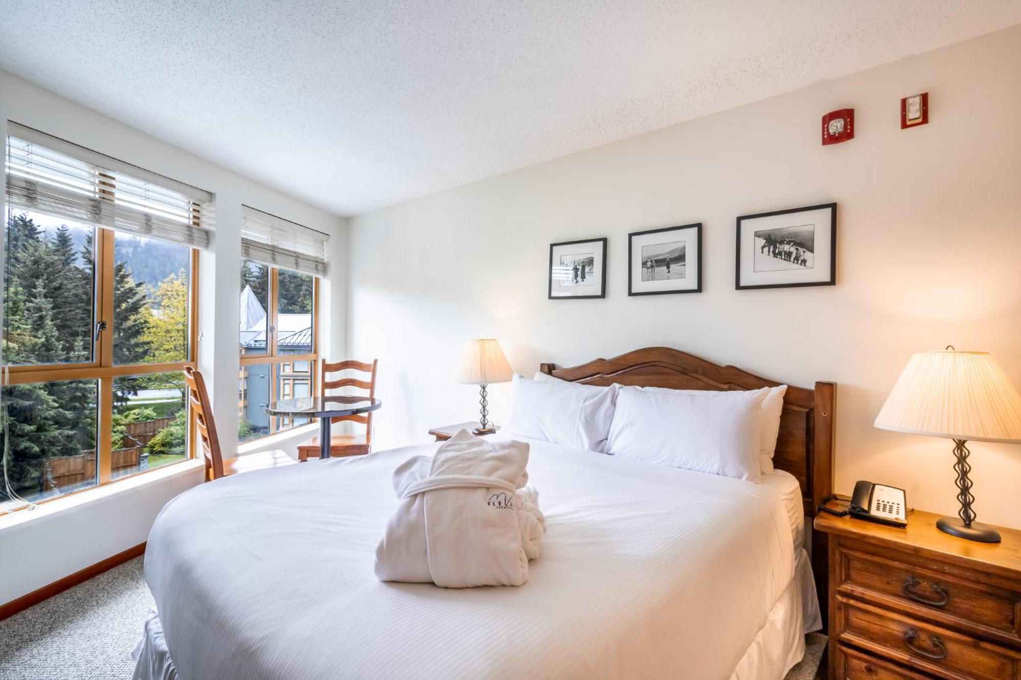 Cascade By Elevate Vacations Apartment Whistler Exterior photo