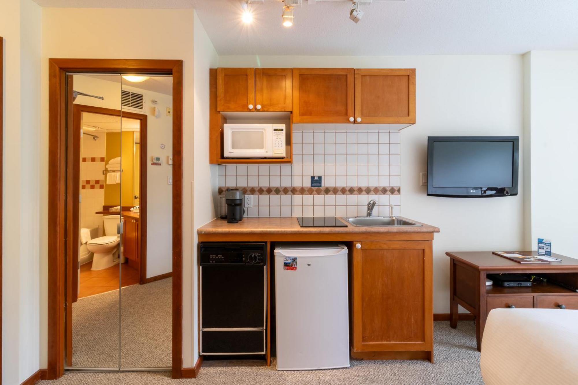 Cascade By Elevate Vacations Apartment Whistler Exterior photo