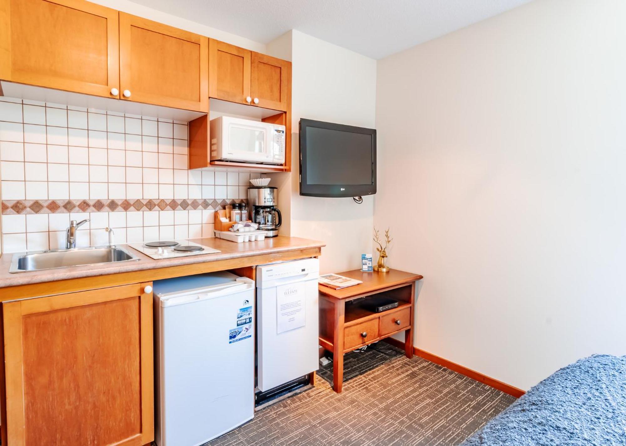 Cascade By Elevate Vacations Apartment Whistler Exterior photo